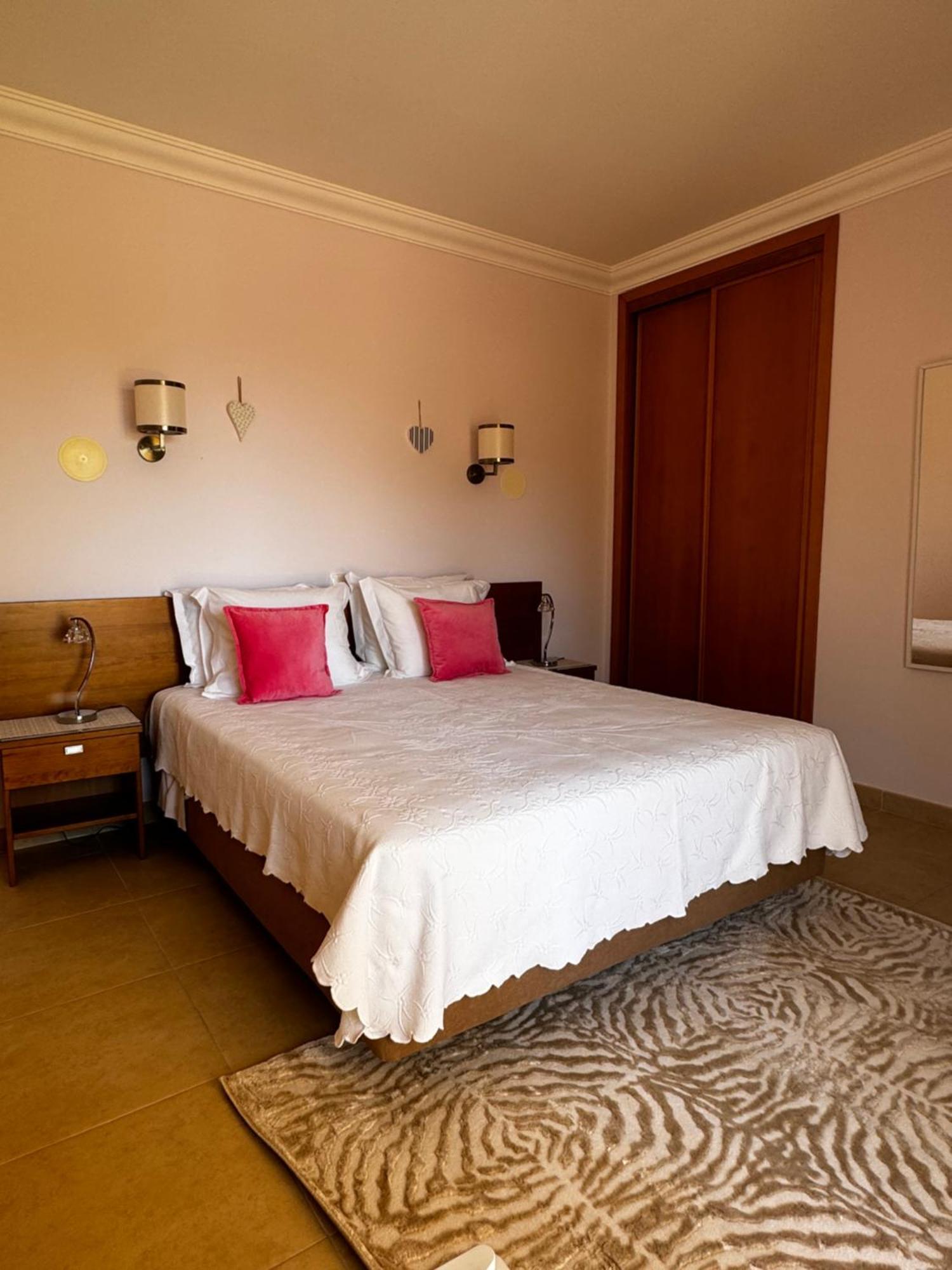 Lucie Lime Guesthouse Luz Buitenkant foto